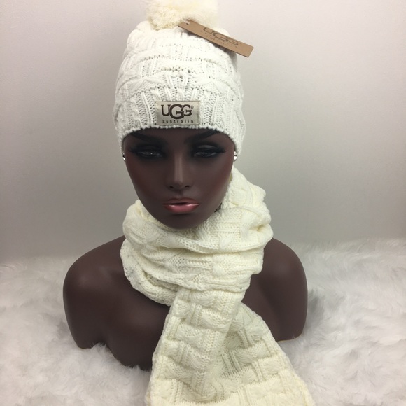 UGG hat and scarf set - Picture 2 of 6